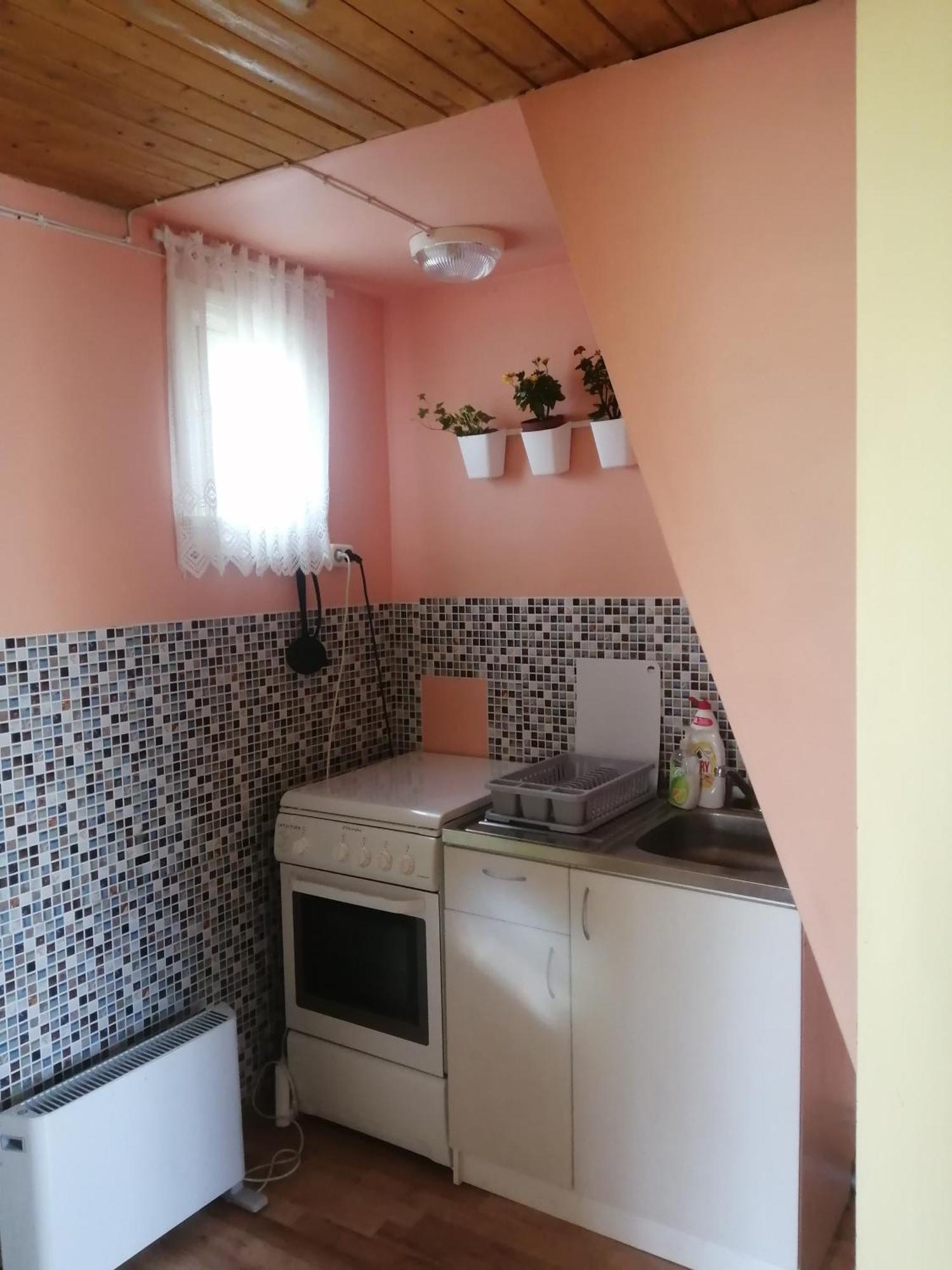 Searooms Lapmezciems Bilik gambar