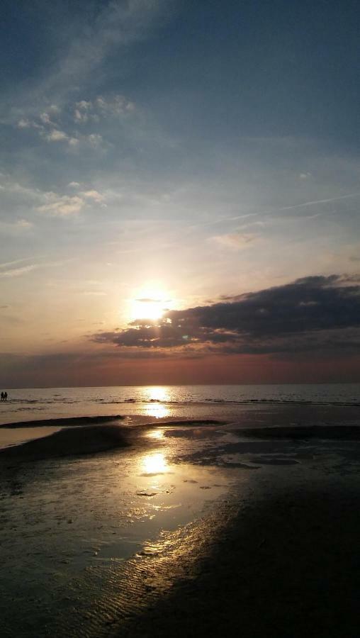 Searooms Lapmezciems Luaran gambar